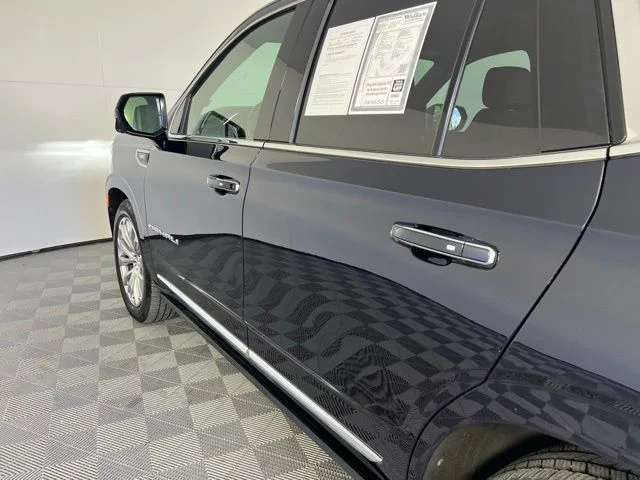 2022 GMC Yukon Denali - Photo 10