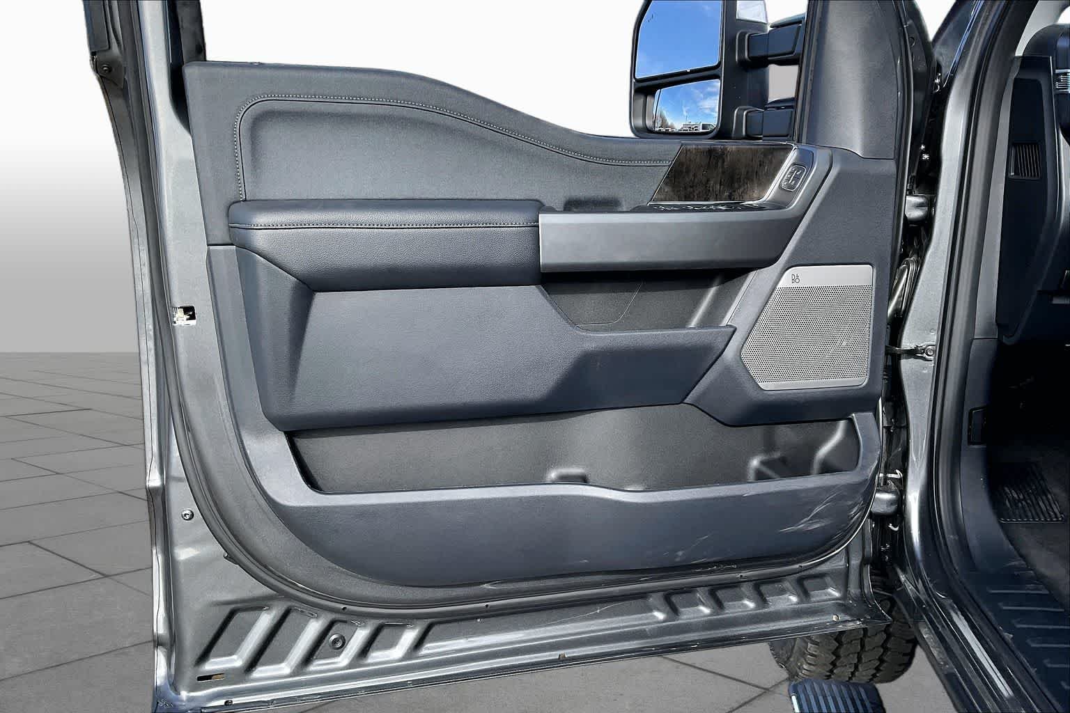 New 2026 Carbonized Gray Metallic Ford F-250® Lariat® image 10