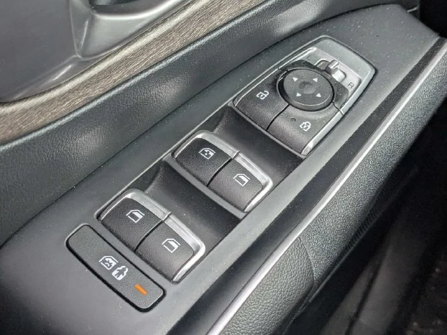 Used 2023 White Kia EX image 23