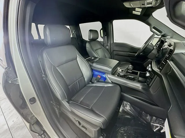 New 2026 Avalanche Ford Lariat image 27