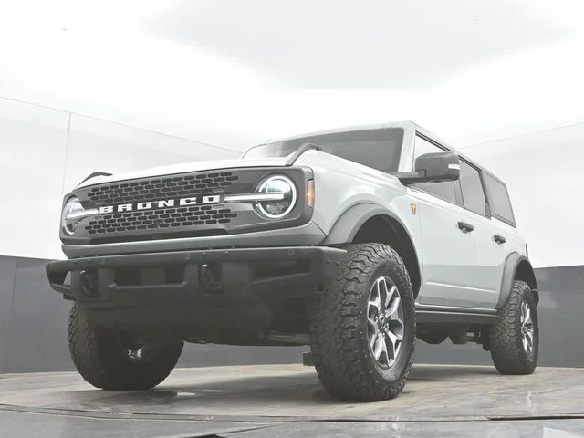 Used 2024 Green Ford Badlands image 48
