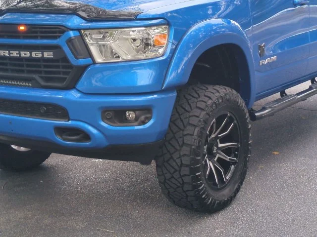 Used 2022 Blue Ram Big Horn/Lone Star image 9