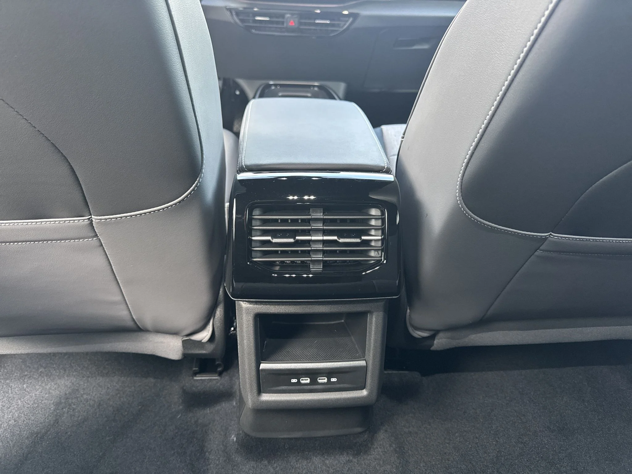 New 2026 Opal White Pearl Volkswagen Pro image 30