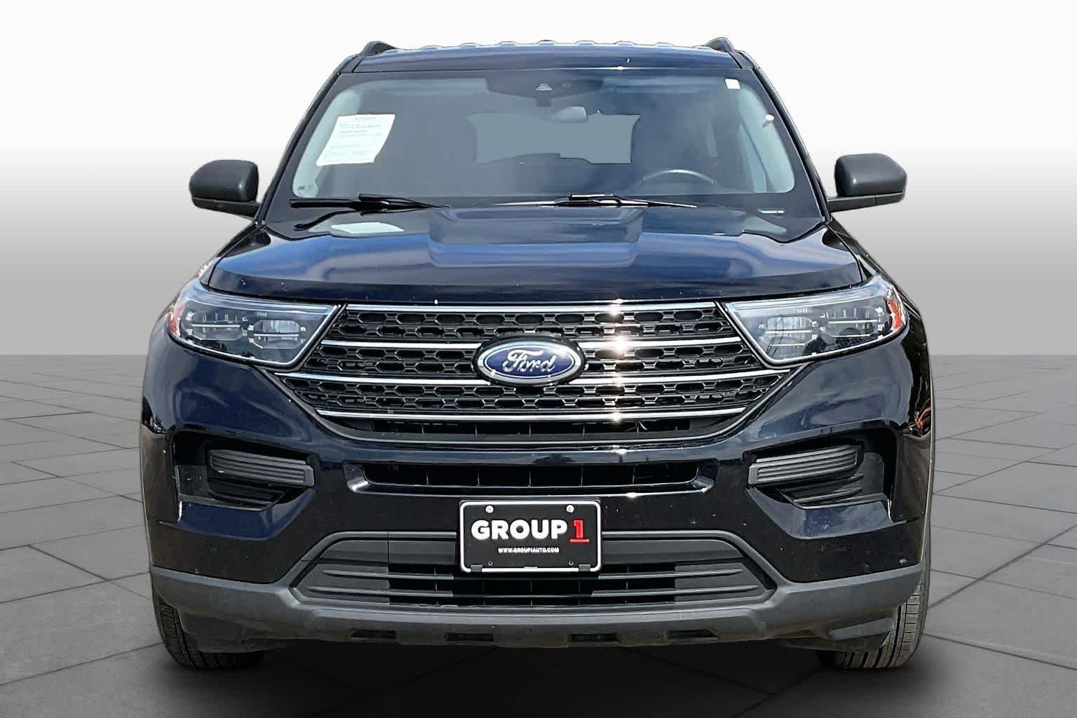 Used 2022 Agate Black Metallic Ford XLT image 4