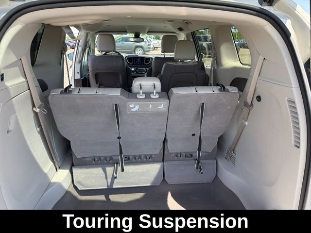 Used 2017 White Chrysler Touring L image 25