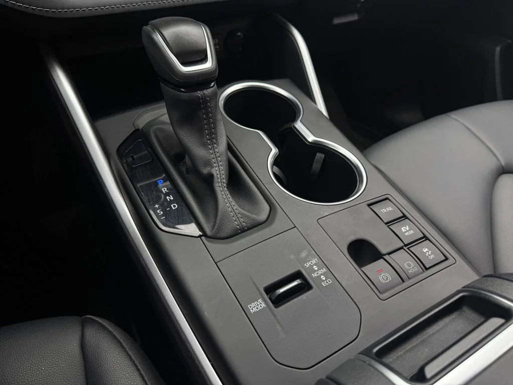 Used 2024 Silver Toyota XLE image 20