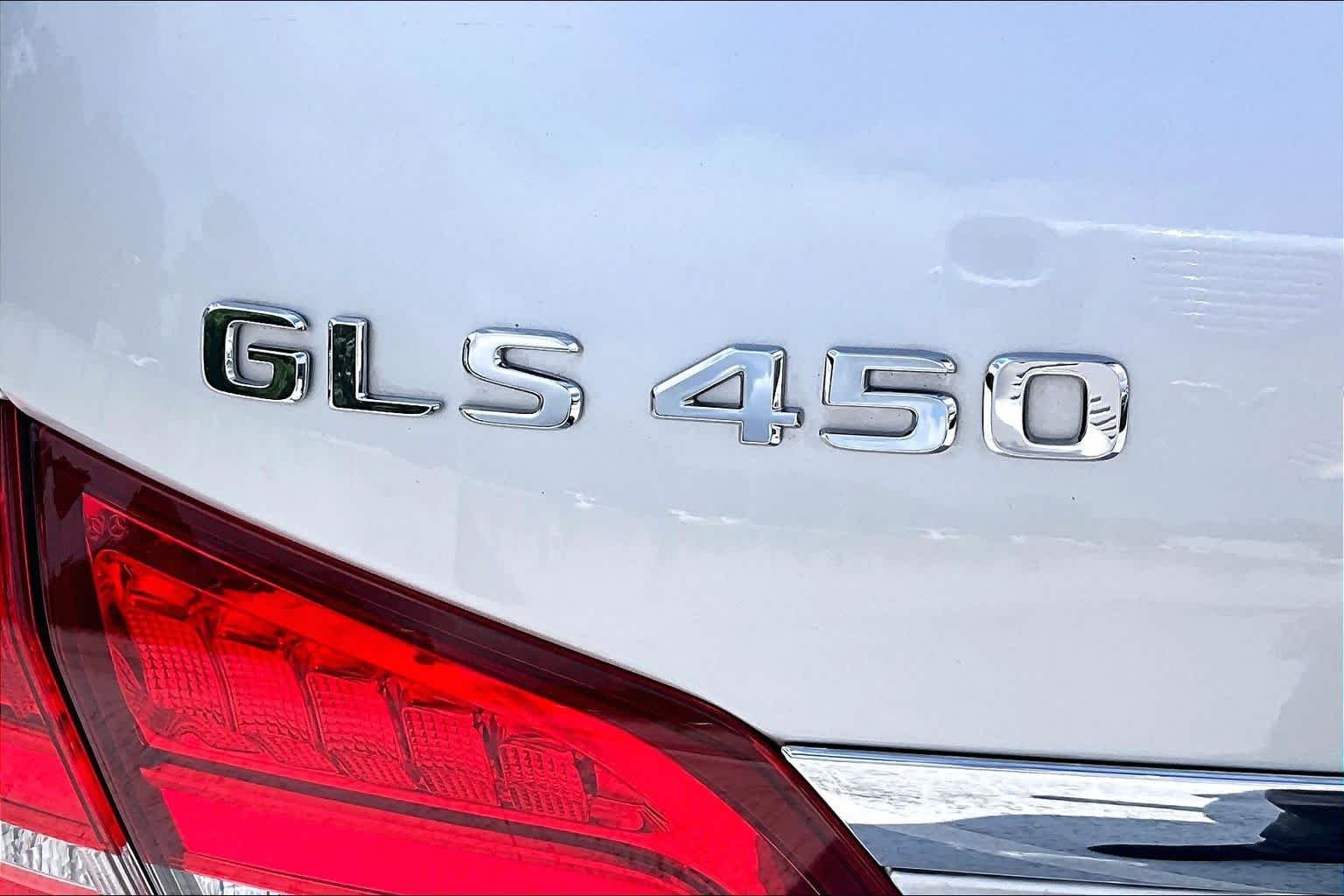 Used 2019 Iridium Silver Metallic Mercedes-Benz GLS 450 image 31