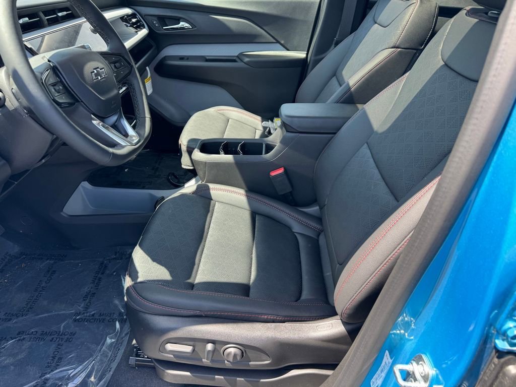 2027 Chevrolet Bolt RS - Photo 14
