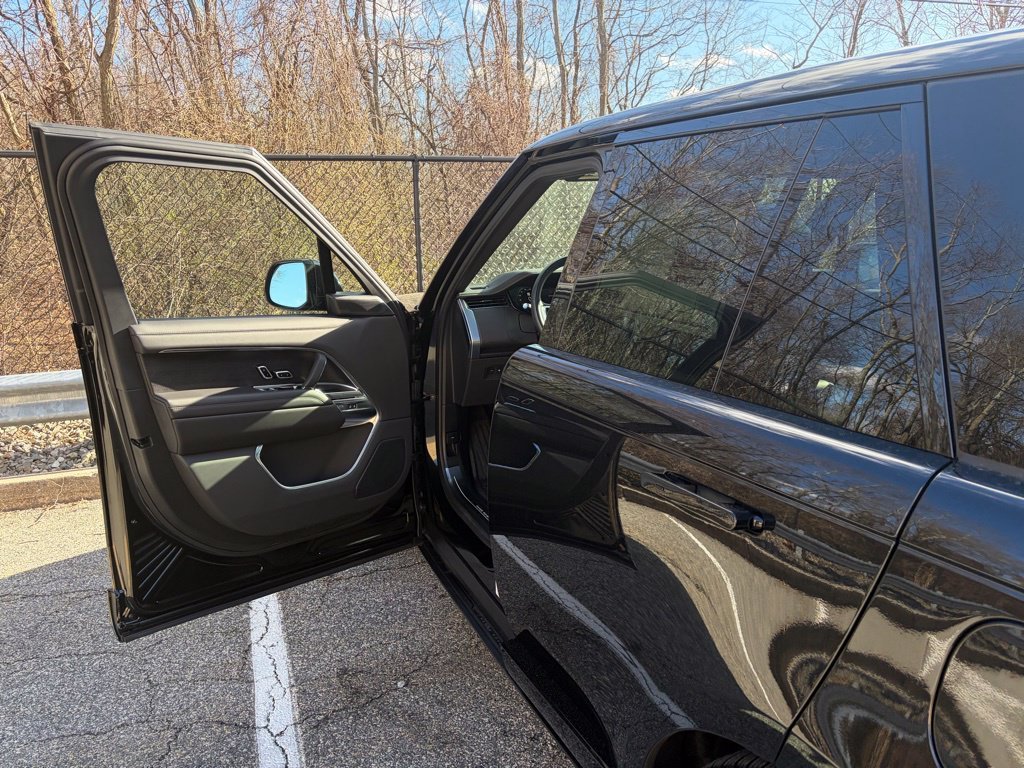 2025 Land Rover Range Rover SE - Photo 10