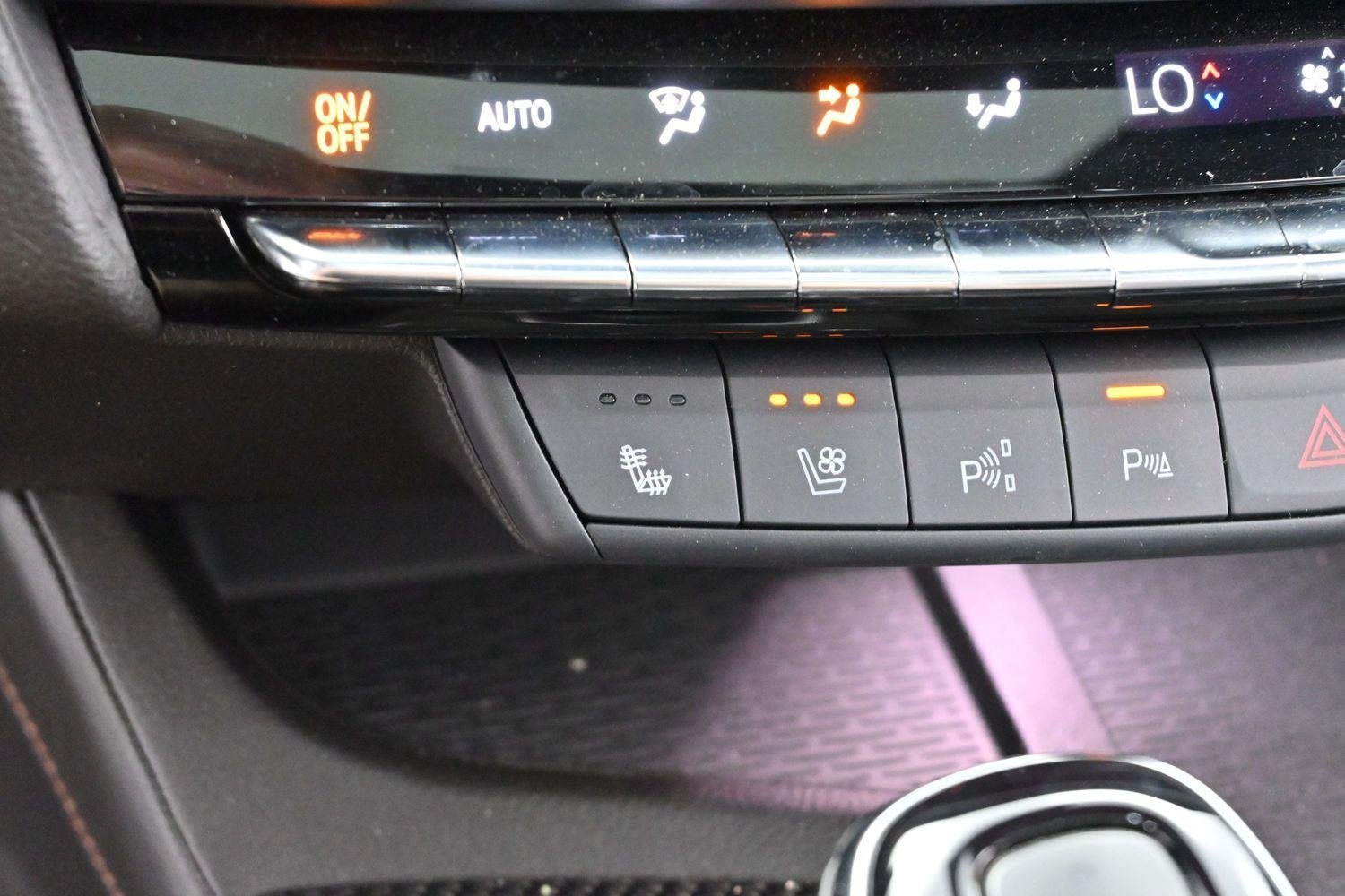 Used 2025 Summit White Cadillac V-Series image 25