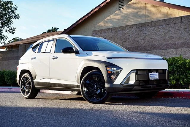 Used 2026 White Hyundai SEL Sport image 1