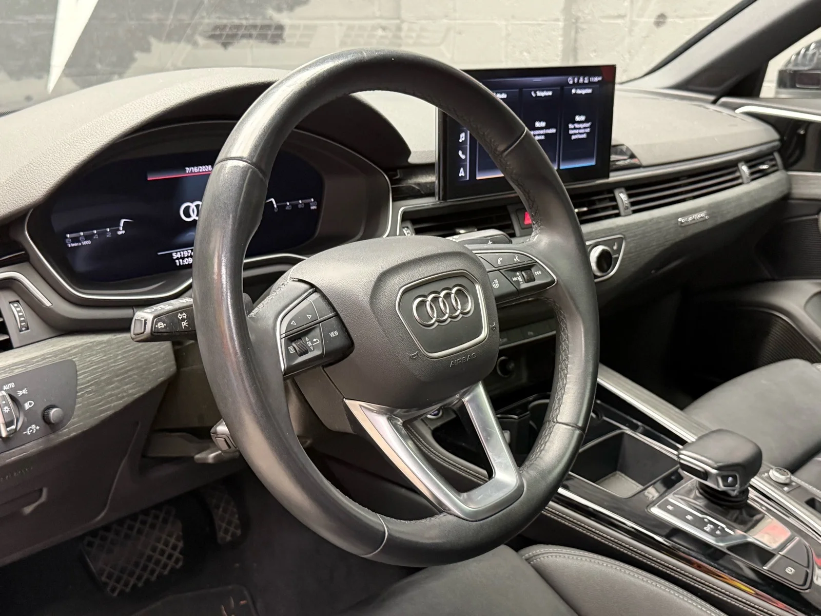 Used 2024 Mythos Black Metallic (0e0e) Audi quattro S line Prem Plus 45 TFSI image 8