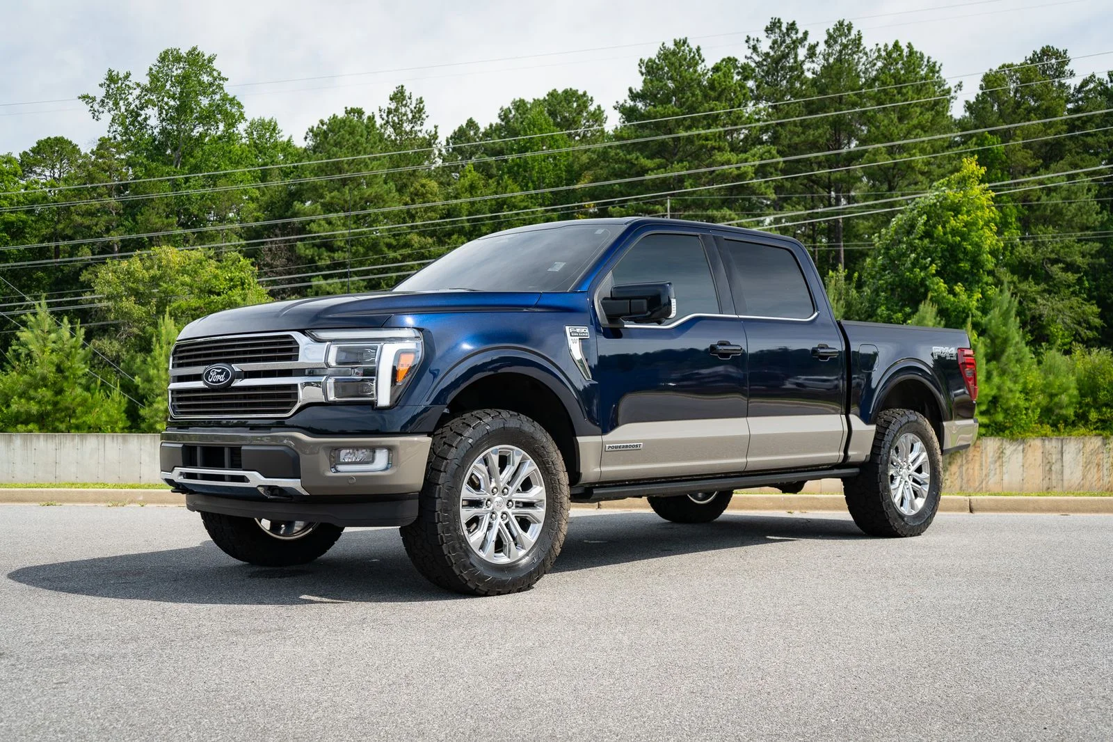 Used 2025 Blue Ford King Ranch image 9