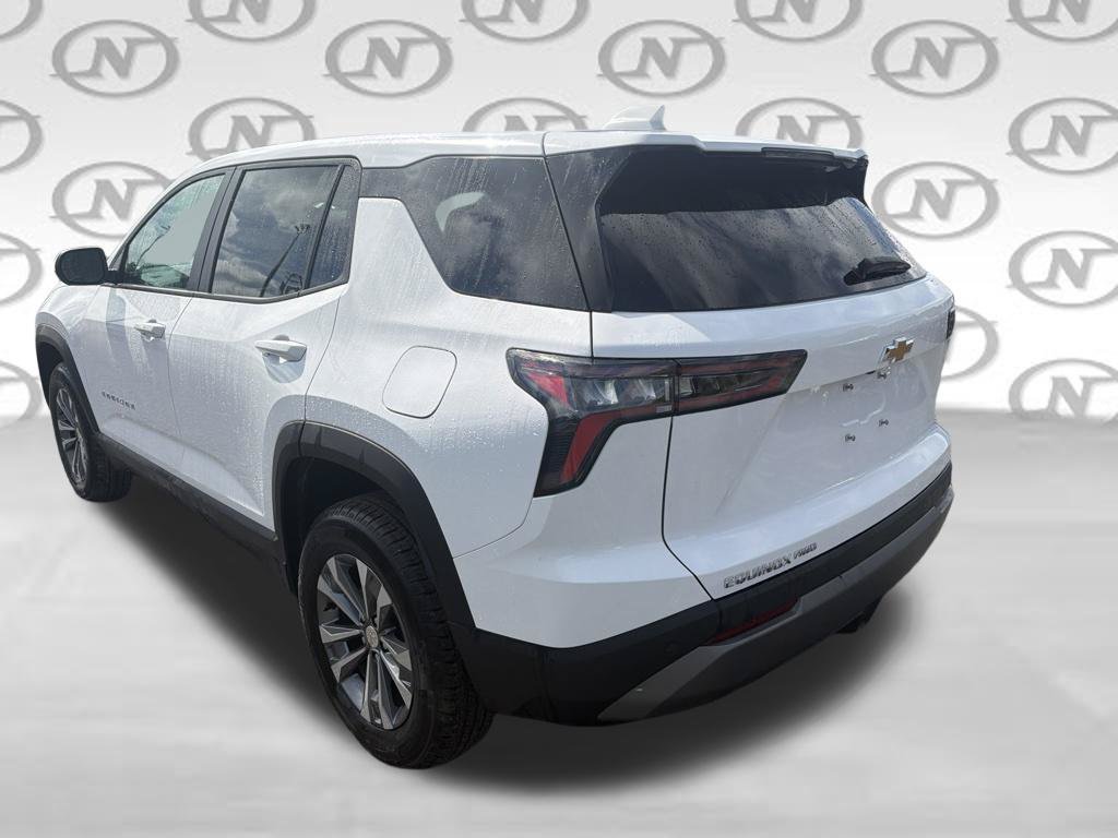 2027 Chevrolet Equinox LT - Photo 11