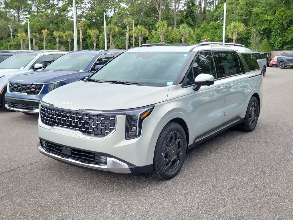 New 2026 Ivory Silver Kia SX image 3