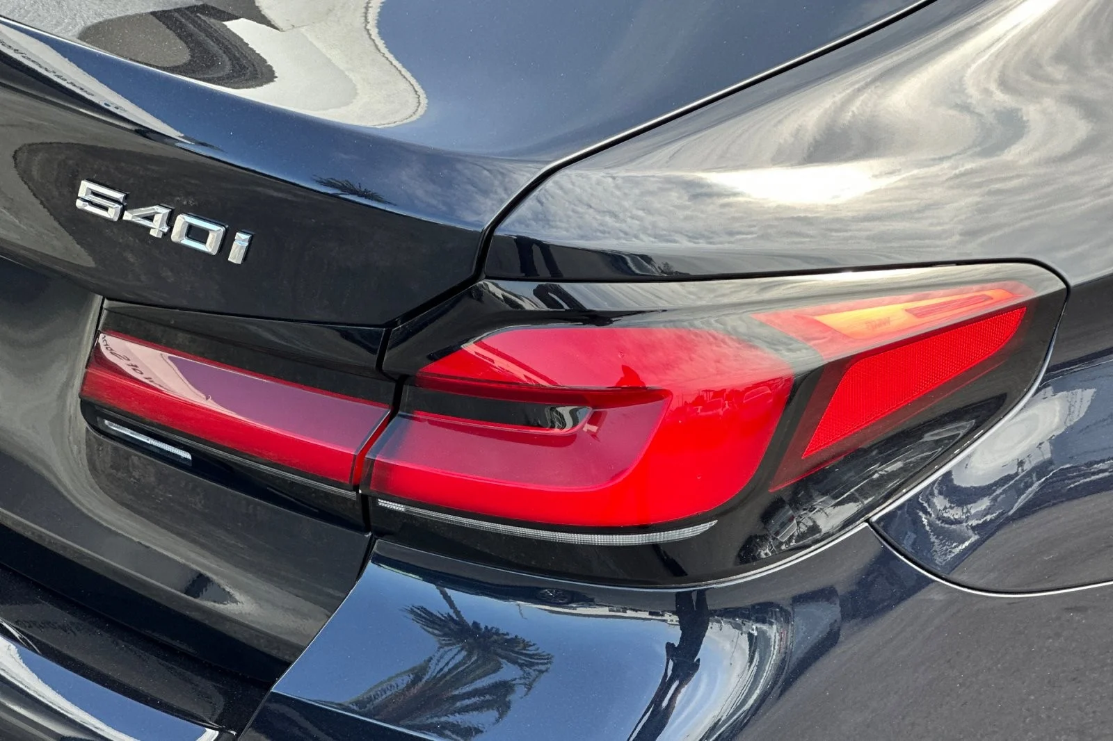 Used 2023 Carbon Black Metallic BMW 540i xDrive image 26