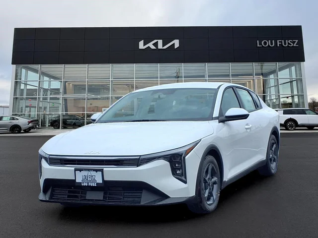 2026 Kia K4 LXS