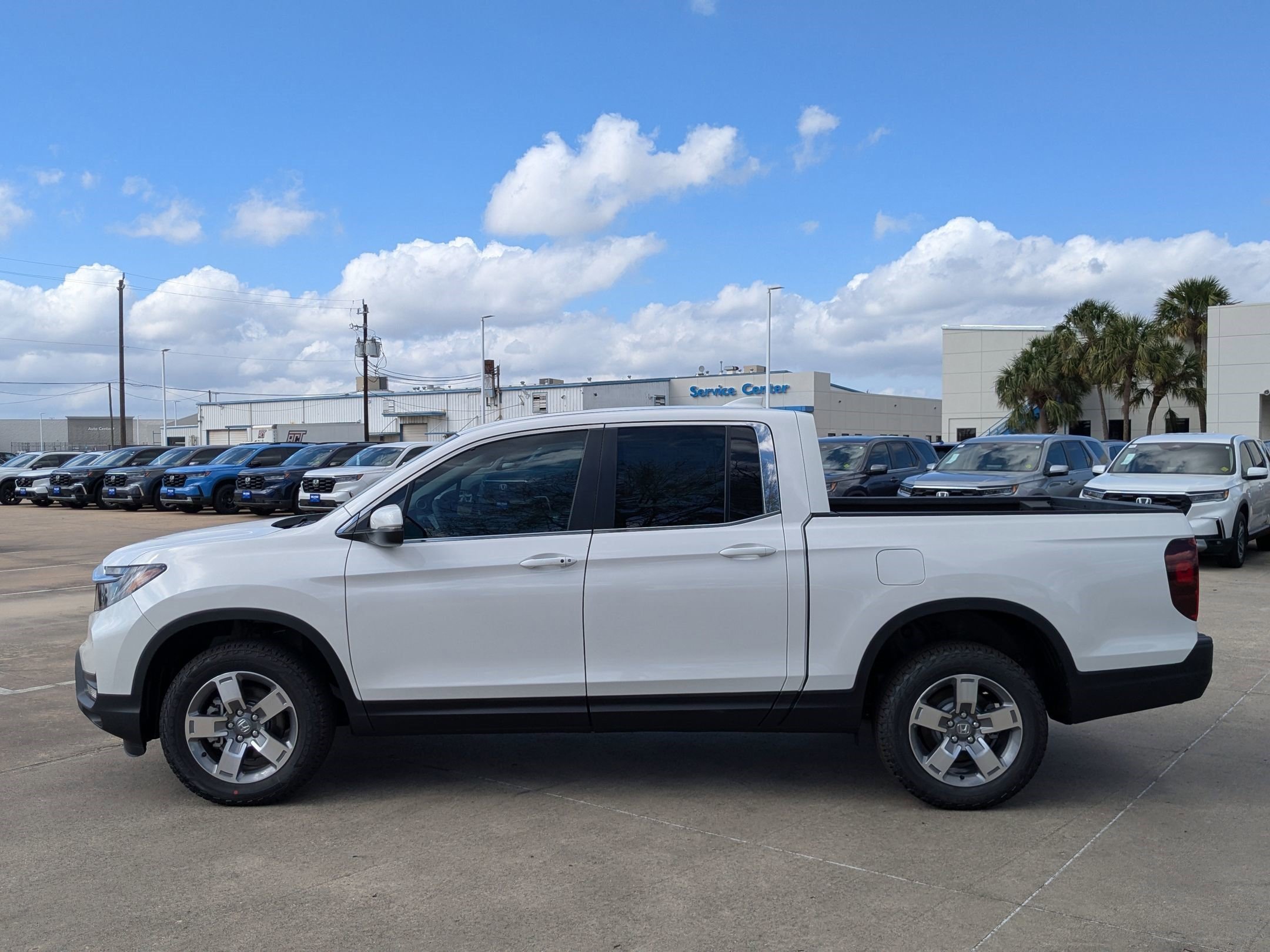 New 2026 Platinum White Pearl Honda RTL image 7
