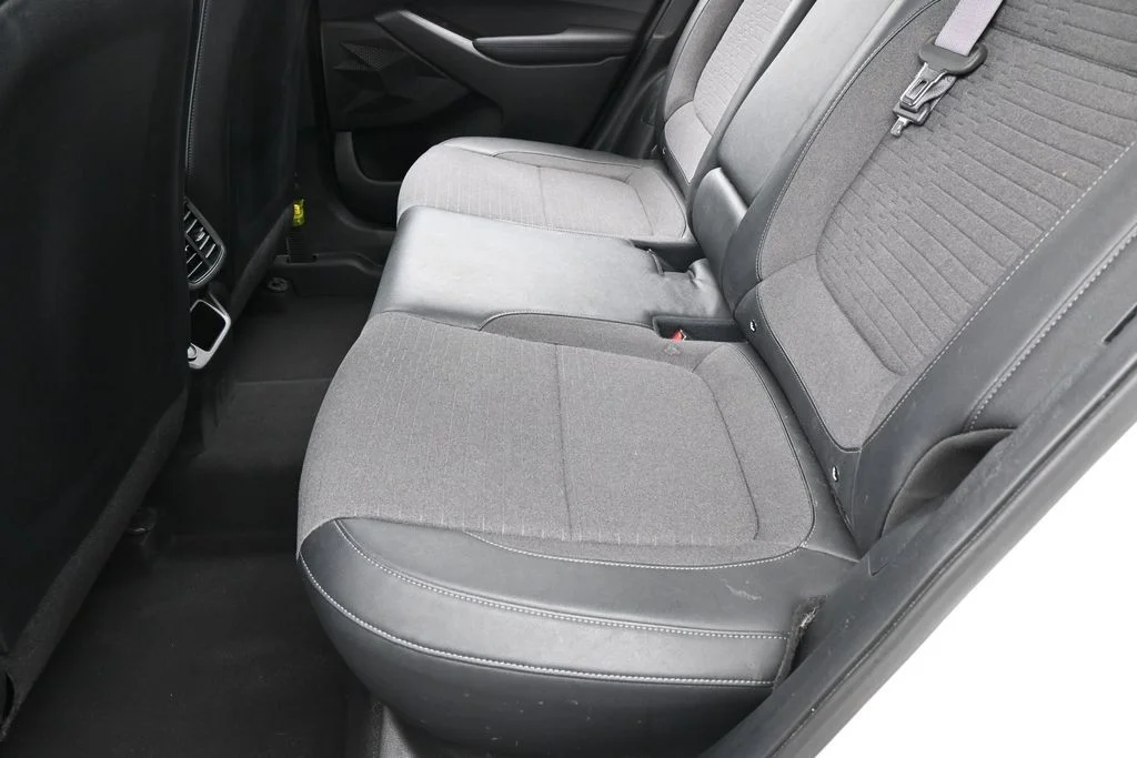 Used 2023 Clear White/Black Roof Kia S image 29