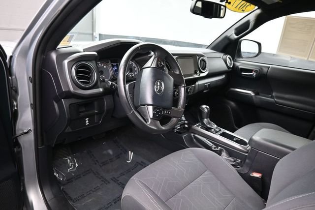 Used 2017 Silver Toyota TRD Off-Road image 21