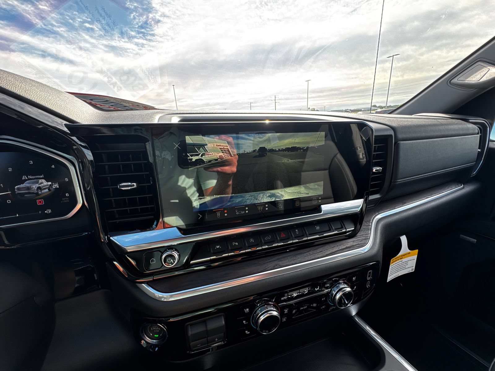 New 2026 Summit White GMC SLT image 18
