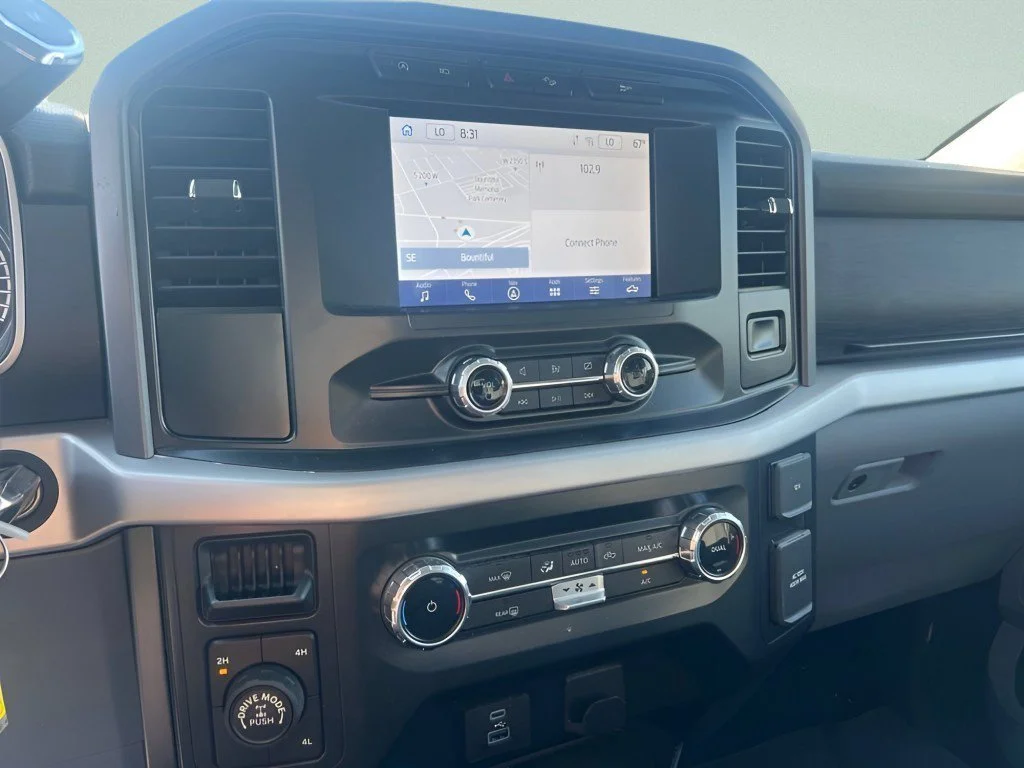 Certified Used 2022 Oxford White Ford XLT image 30