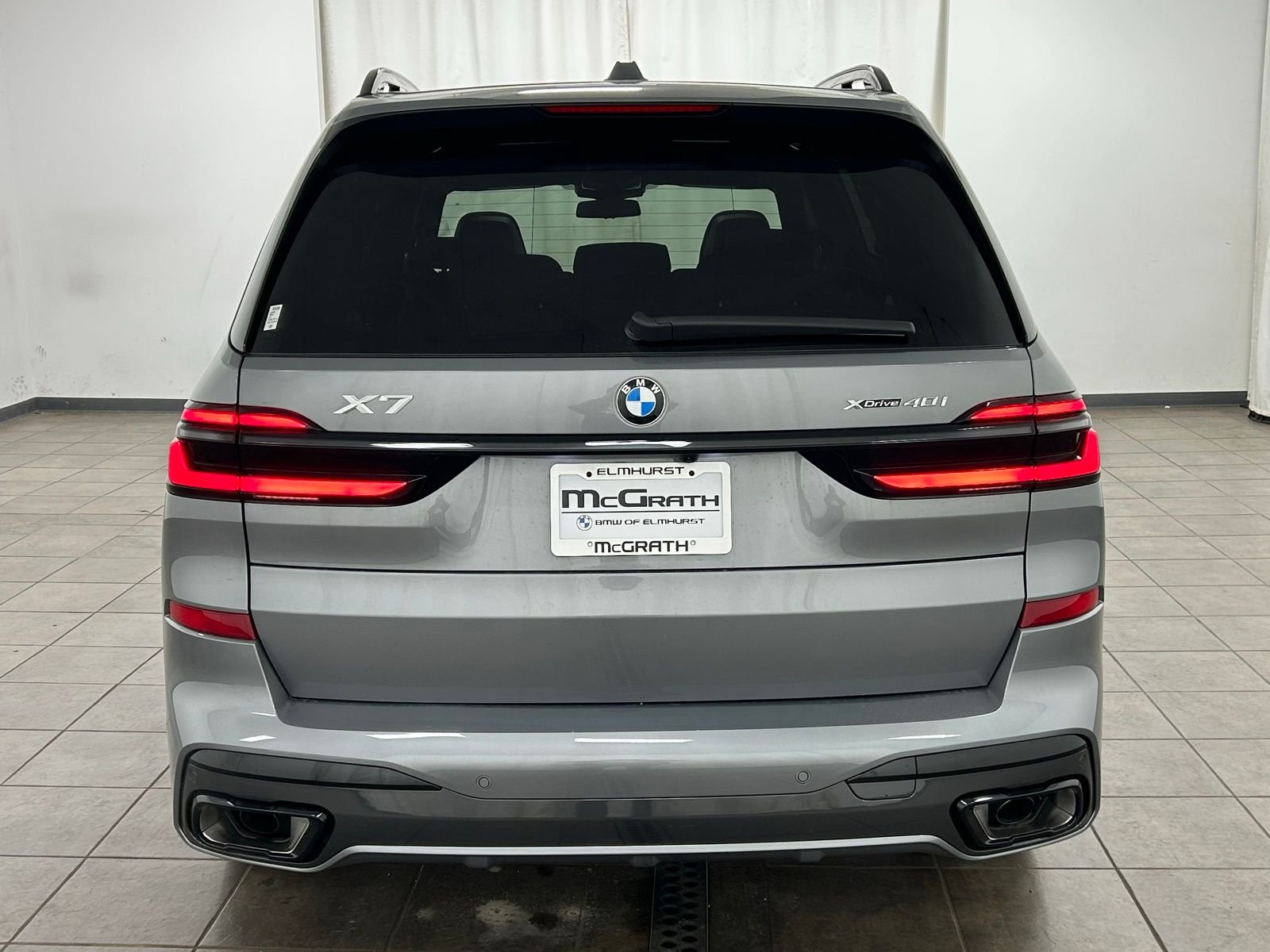 New 2026 Skyscraper Grey Metallic BMW xDrive40i image 5