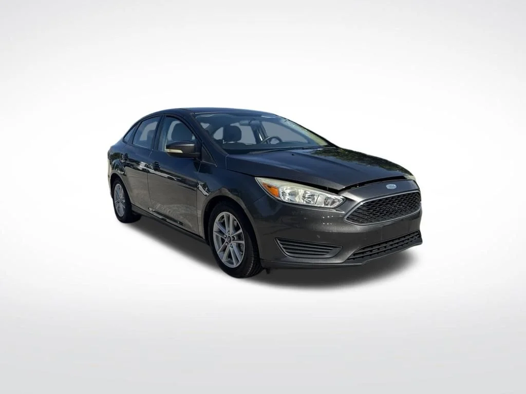 Used 2015 Ford Focus SE with VIN 1FADP3F22FL215464 for sale in Fort Pierce, FL
