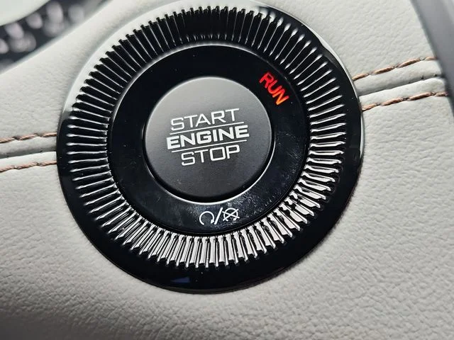 Used 2022 Black Jeep Limited image 17