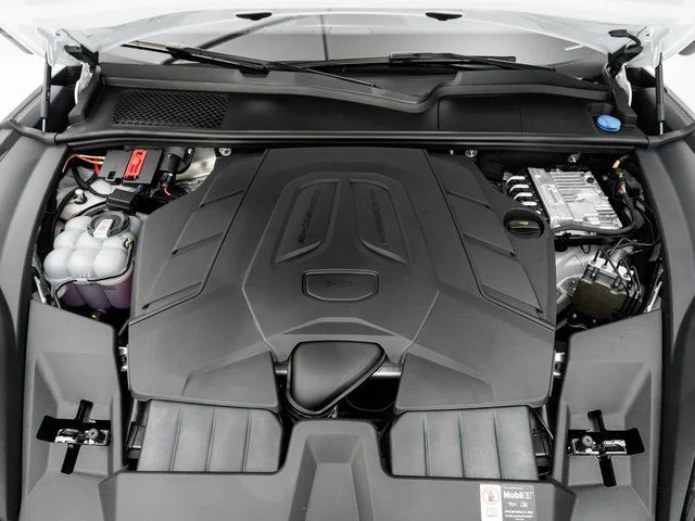 Certified Used 2025  Porsche  image 26