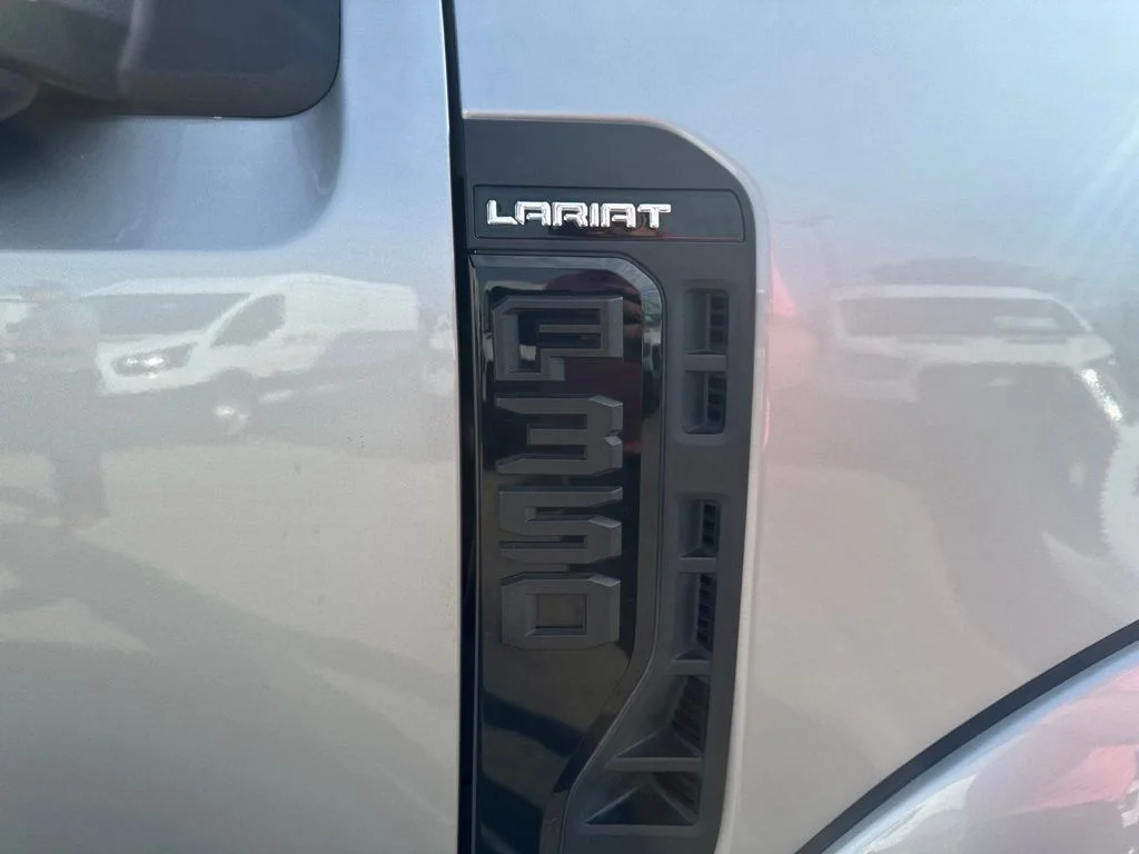 Used 2024 Silver Metallic Ford Lariat image 51