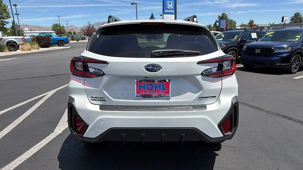 New 2026 CRYSTAL WHITE PEARL Subaru Premium image 4