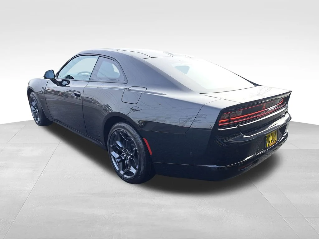 2025 Dodge Charger Daytona R/T - Photo 8