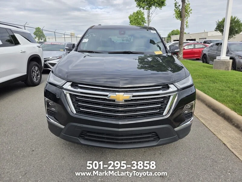 Used 2022 Black Metallic CHEVROLET LT LEATHER image 2