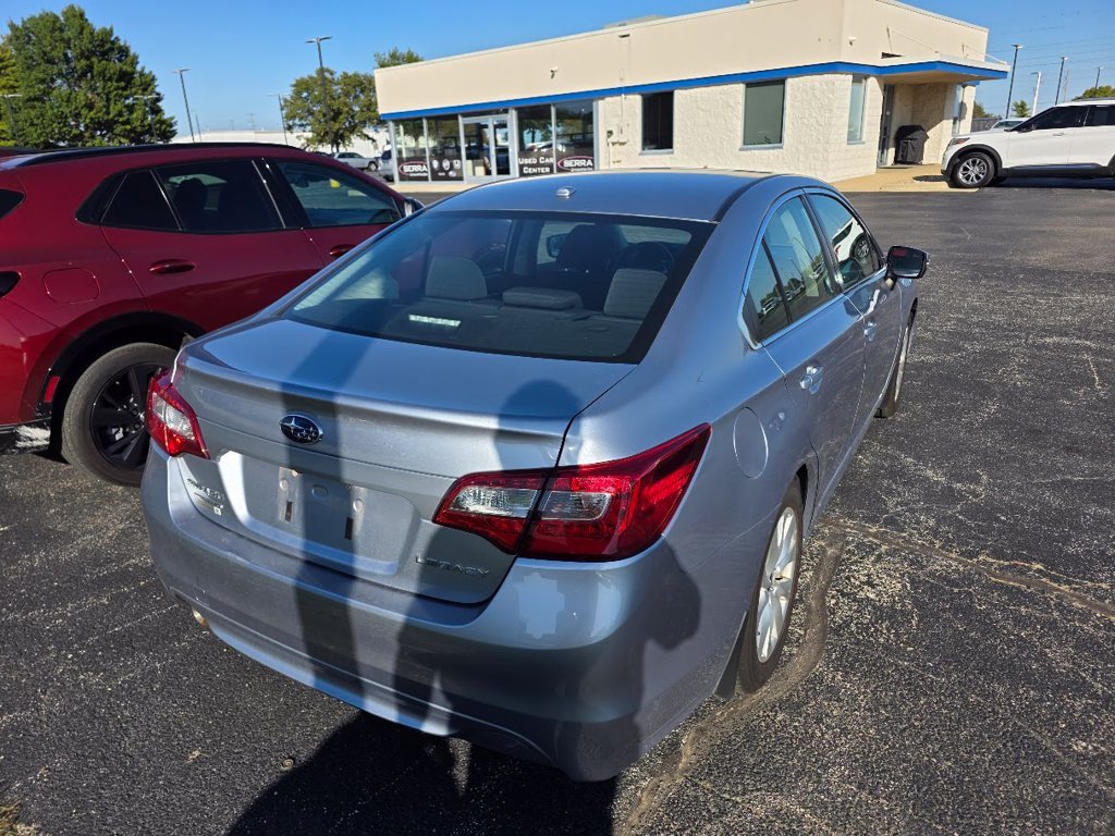 Used 2015 Ice Silver Metallic Subaru 2.5i image 4