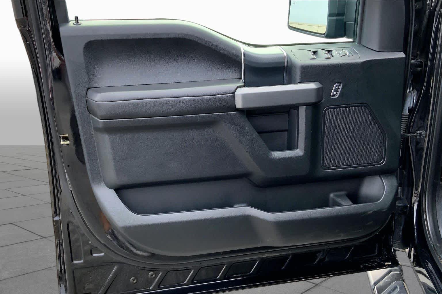 Used 2019 Agate Black Ford XLT image 19
