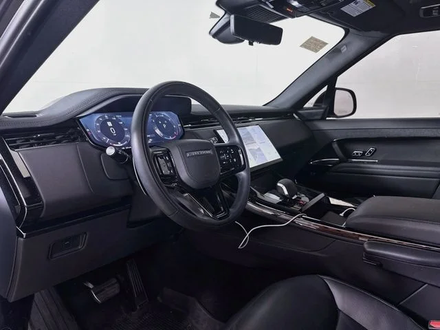Certified Used 2024 Gray Land Rover Dynamic SE image 9