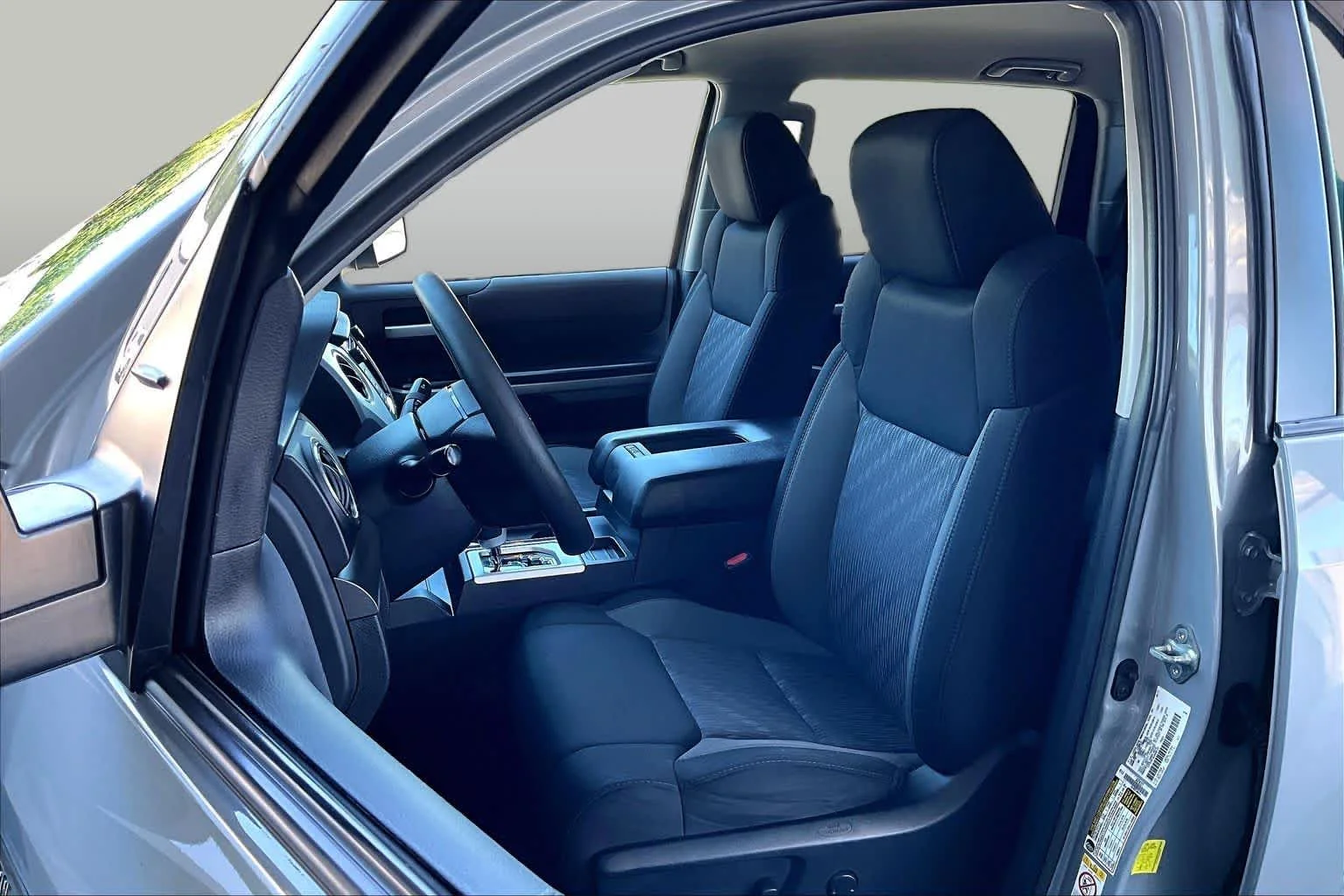 Used 2018 Cement Toyota SR5 image 10