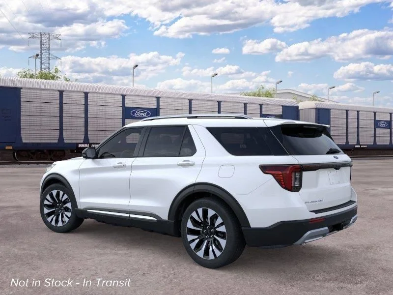 New 2026 Star White Metallic Tri-Coat Ford Platinum™ image 5