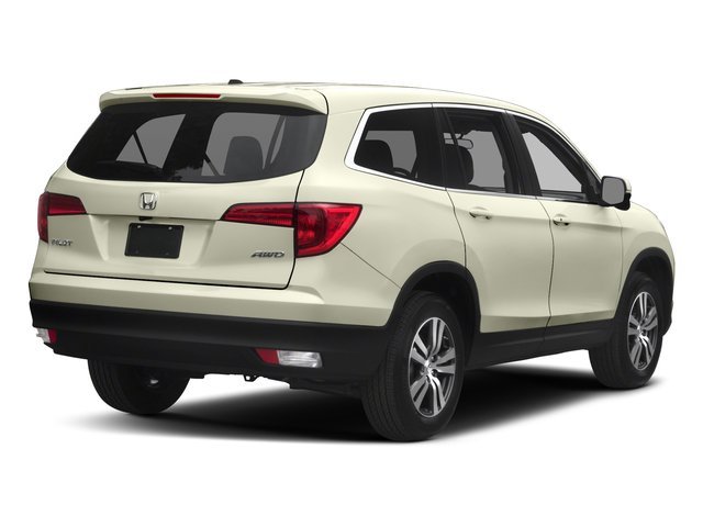 Used 2017  Honda EX image 2