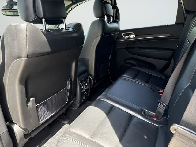 Used 2021 Gray Jeep Limited image 19
