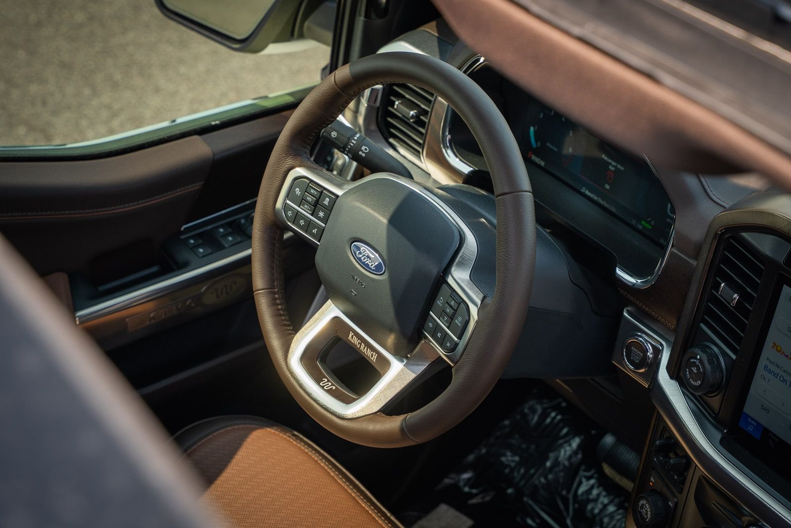 New 2026 Star White Metallic Tri-Coat Ford King Ranch® image 11