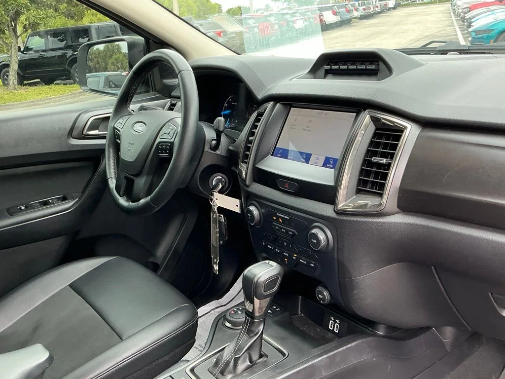 Used 2021 Green Ford XLT image 28