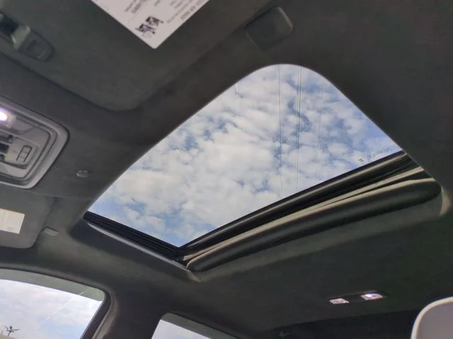 Used 2025 Black GMC AT4X image 28