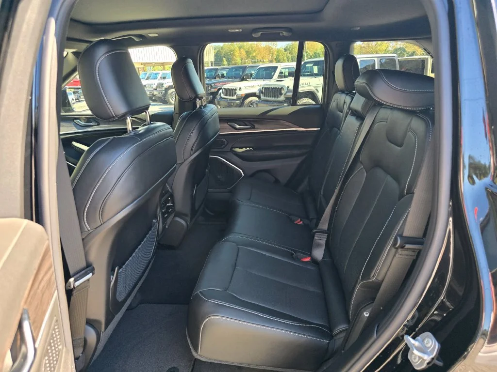 New 2027 Black Jeep Limited Reserve image 12