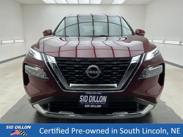 Used 2023 Scarlet Ember Tintcoat Nissan Platinum image 2
