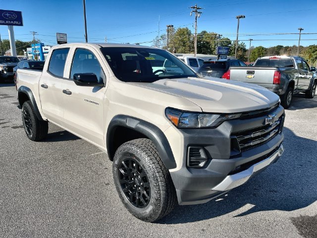 2026 Chevrolet Colorado photo 11 of 35