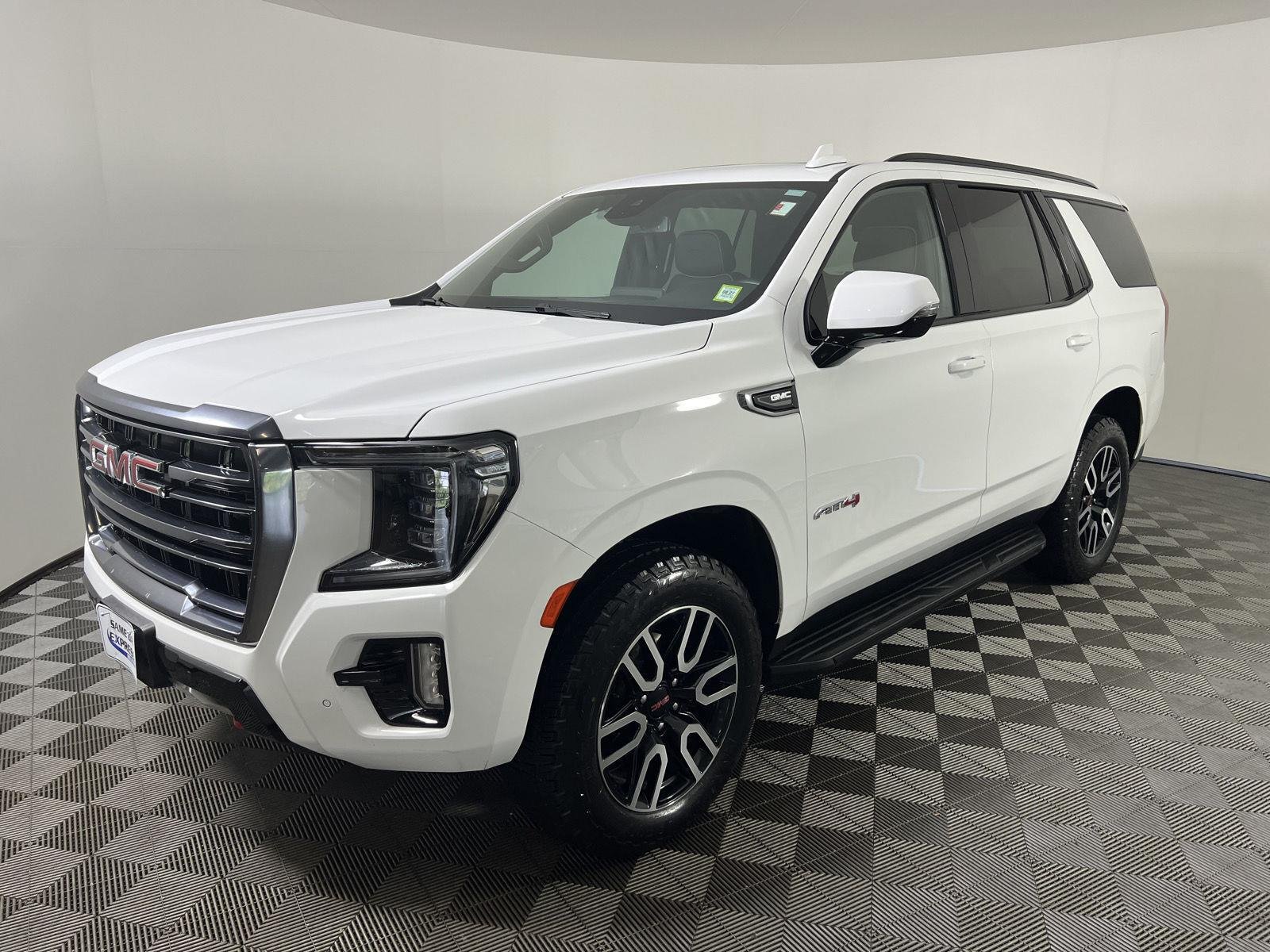 Used 2023 Summit White GMC AT4 image 34