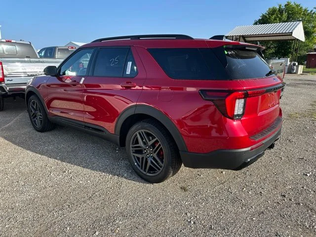 New 2026 Rapid Red Metallic Tinted Clearcoat Ford ST-Line image 5