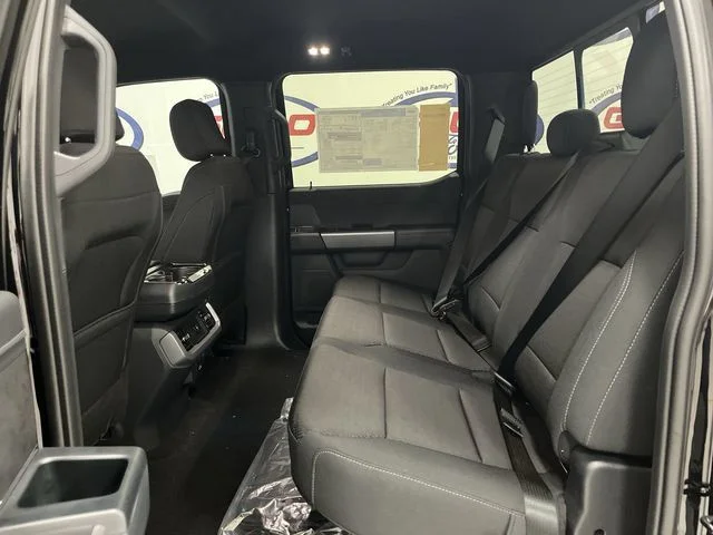 New 2026 Agate Black Metallic Ford XLT image 16